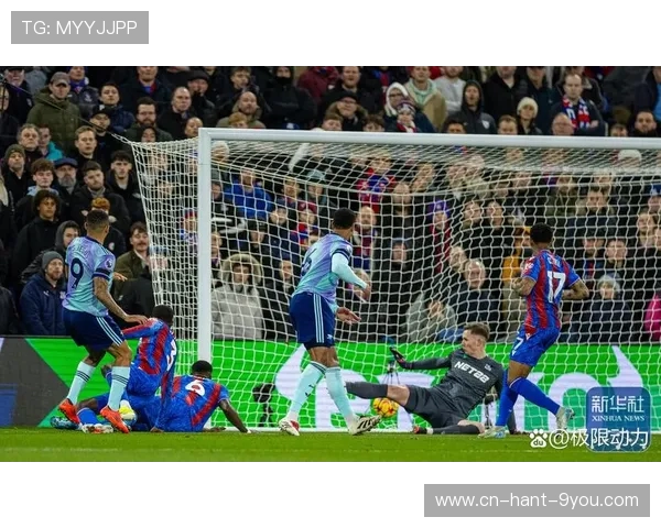 阿森纳激战强敌全场鏖战展现英伦豪门不屈精神