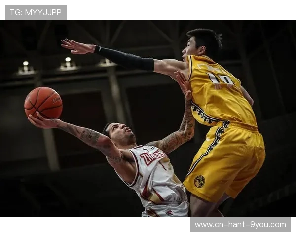 浙江广厦迎战强敌全力出击力争季后赛席位 关键对决牵动球迷心弦