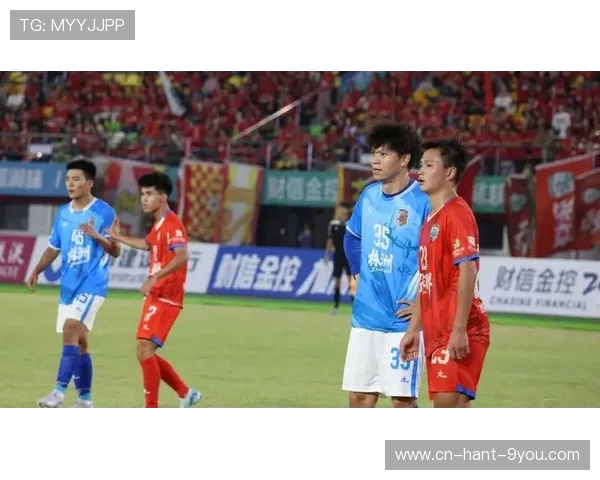 张家界足球队奋力拼搏勇创佳绩 力争在新赛季中突围打破瓶颈